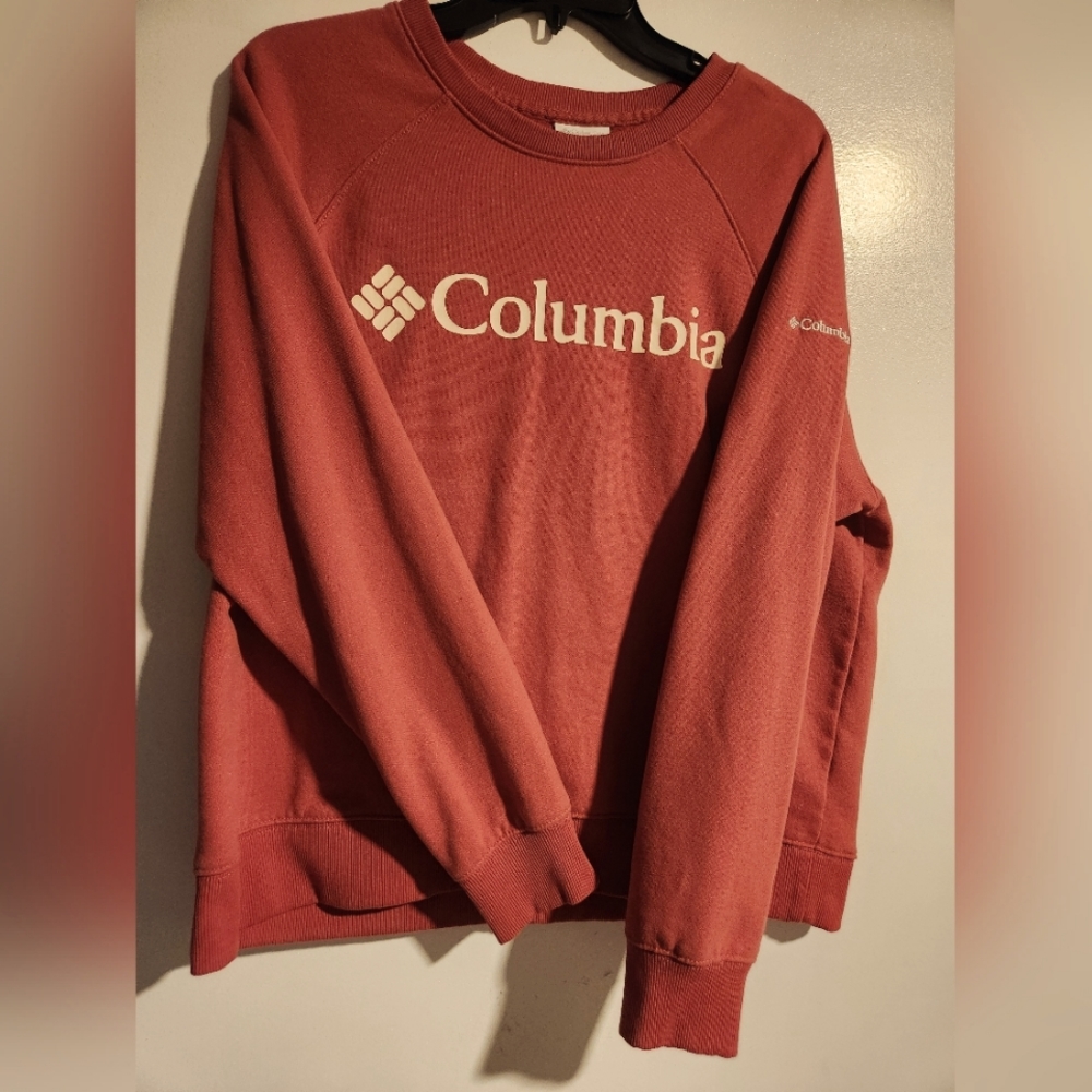 Columbia sweatshirt